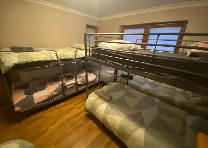 Accommodatie bij particulieren Dorm 5-6 People Shared Bathroom Outside *