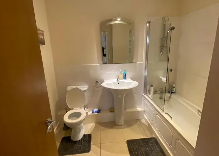 Privatunterkunft Dorm 5-6 People Shared Bathroom Outside *